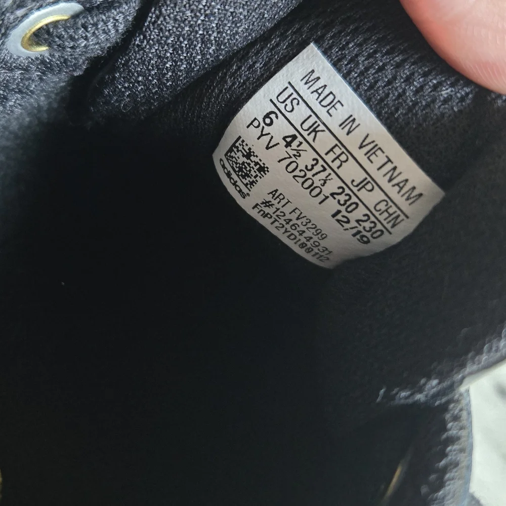 Adidas Superstar Metal Toe Sneakers - Picture 4 of 8